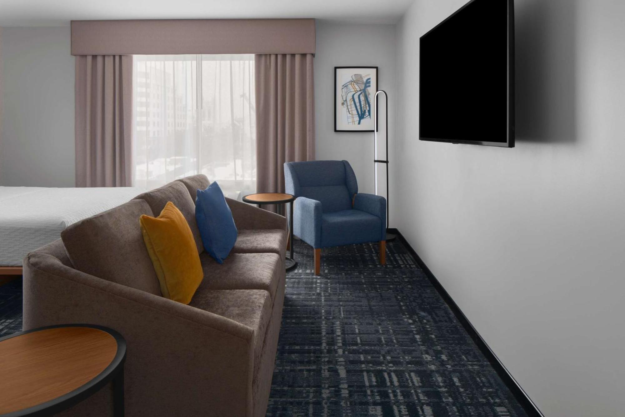 Homewood Suites By Hilton Charlotte Uptown First Ward Extérieur photo
