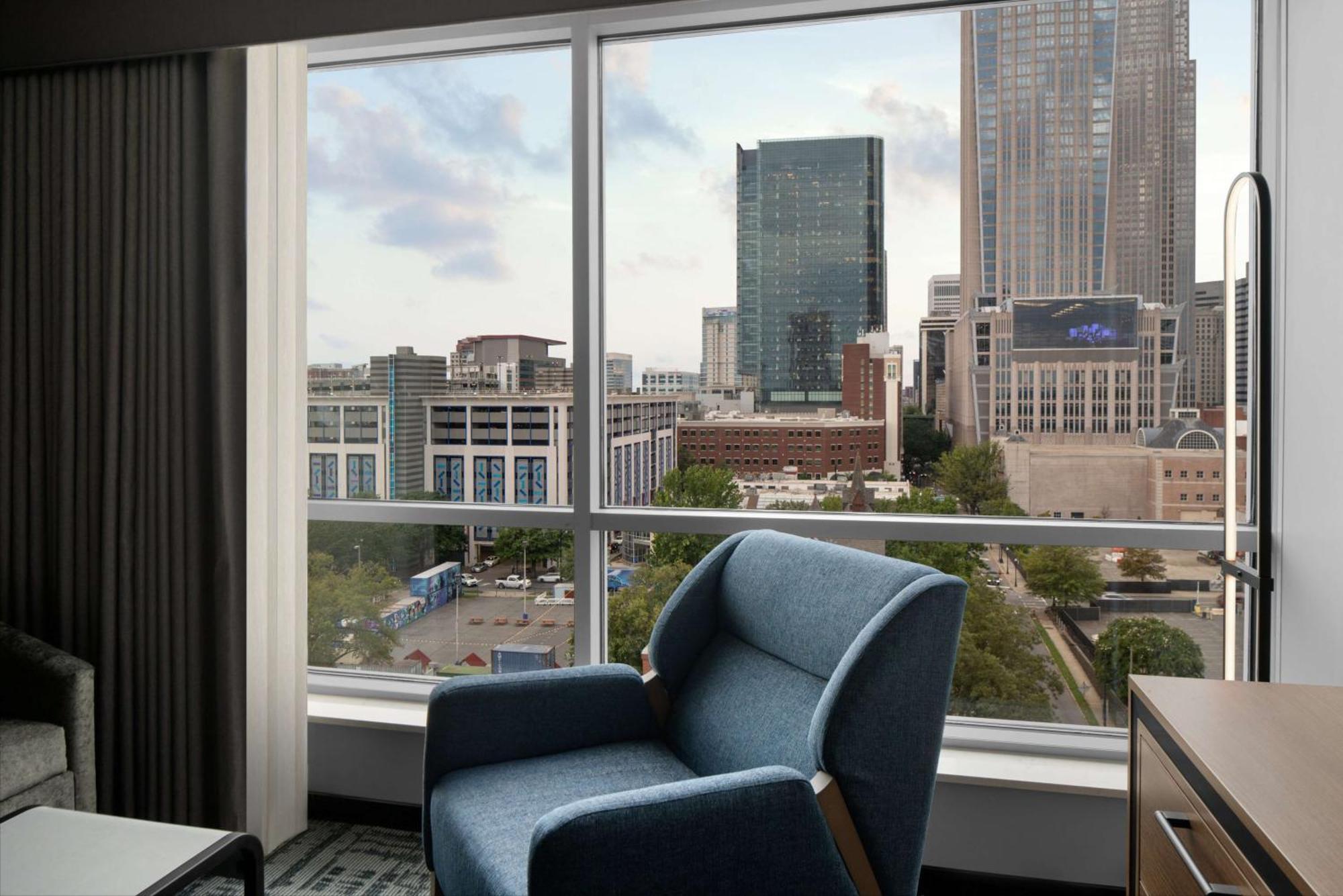 Homewood Suites By Hilton Charlotte Uptown First Ward Extérieur photo